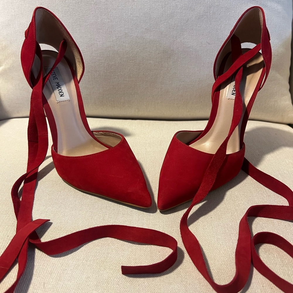 Steve Madden Scarlet Ribbon Heels